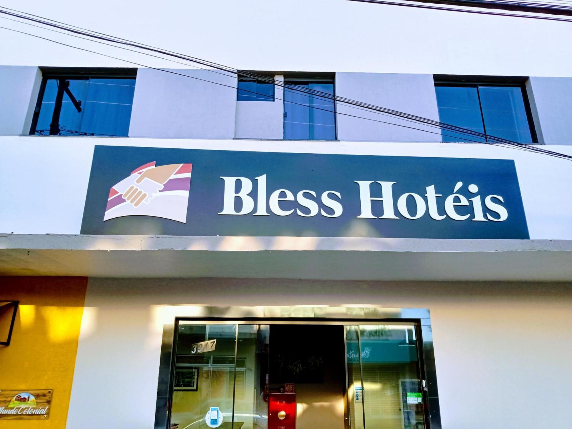 Hotel Bless Cascavel  Exteriör bild